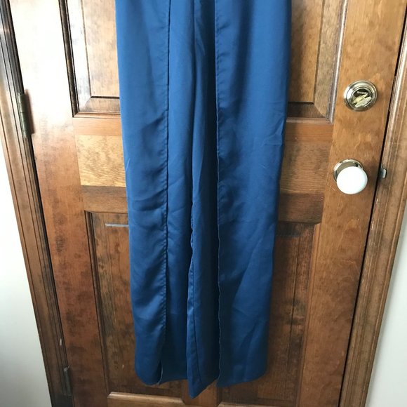 NWT Dynamite Silky Dark Blue Split Leg Jumpsuit w/Spaghetti Straps X-Small - Picture 3 of 15